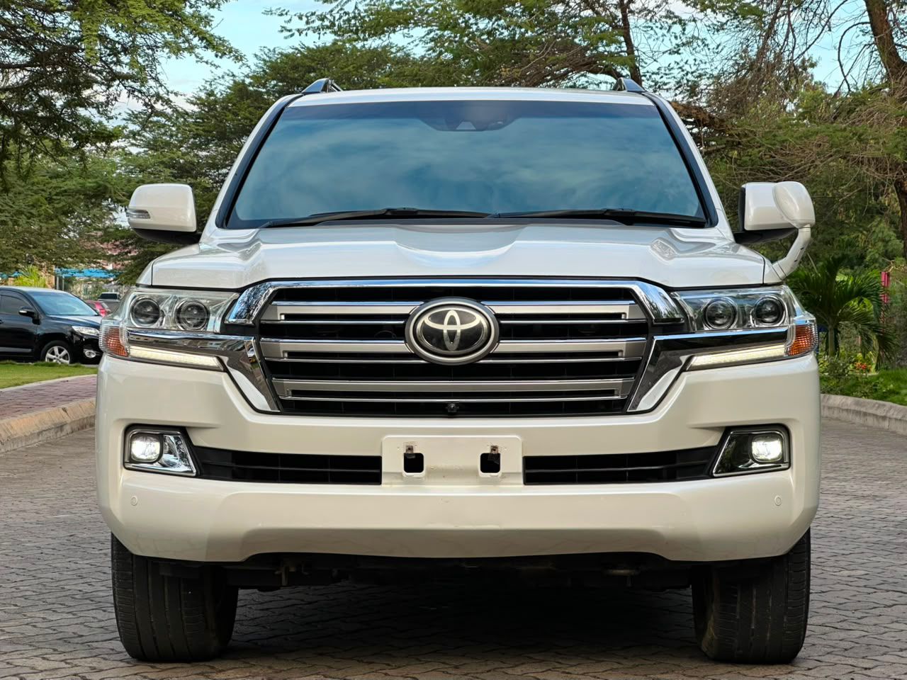 LANDCRUISER